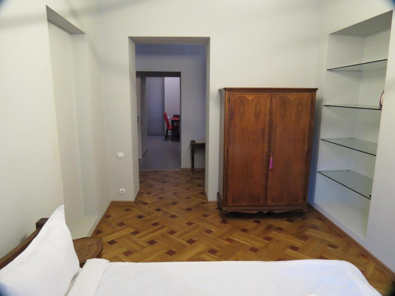 Three Rooms Apartment Tbilisi Exterior photo