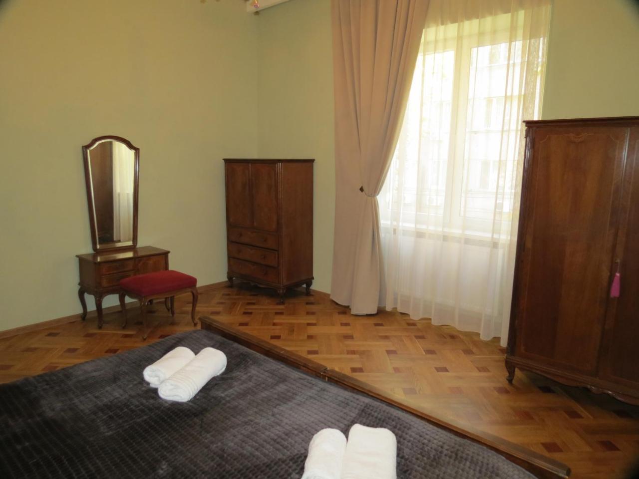 Three Rooms Apartment Tbilisi Exterior photo